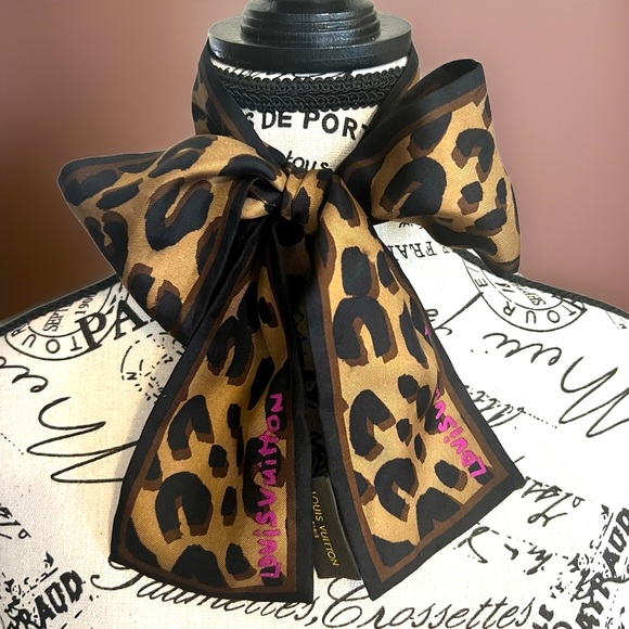 Louis Vuitton Accessories - Authenticated Louis Vuitton x Stephen Sprouse Leopard Bandeau/Twilly Scarf